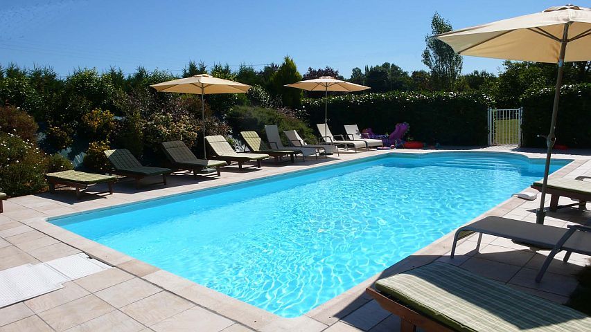 Piscine chauffée 10 x 5m